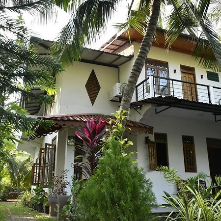 Pearl Bungalow Trincomalee Bagian luar foto