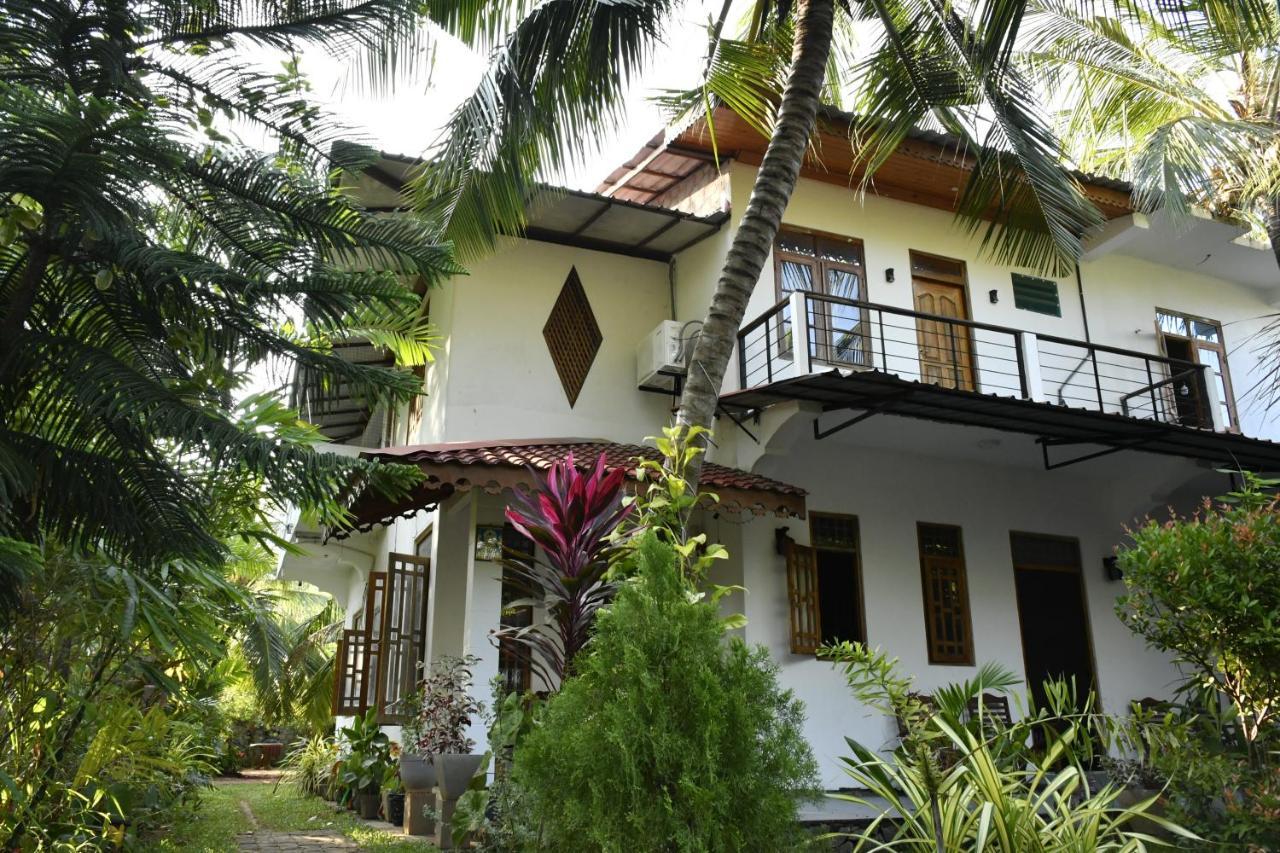 Pearl Bungalow Trincomalee Bagian luar foto