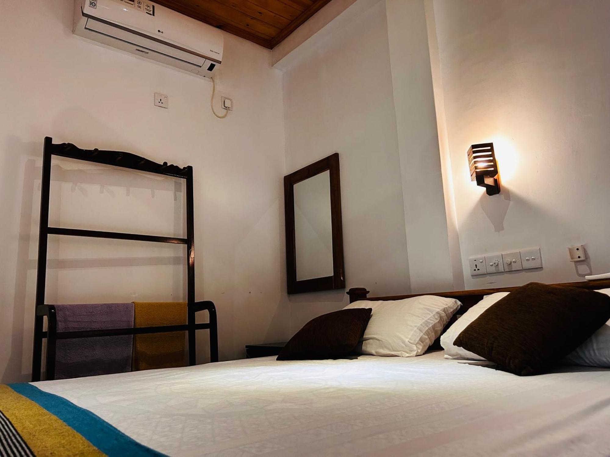 Pearl Bungalow Trincomalee Bagian luar foto