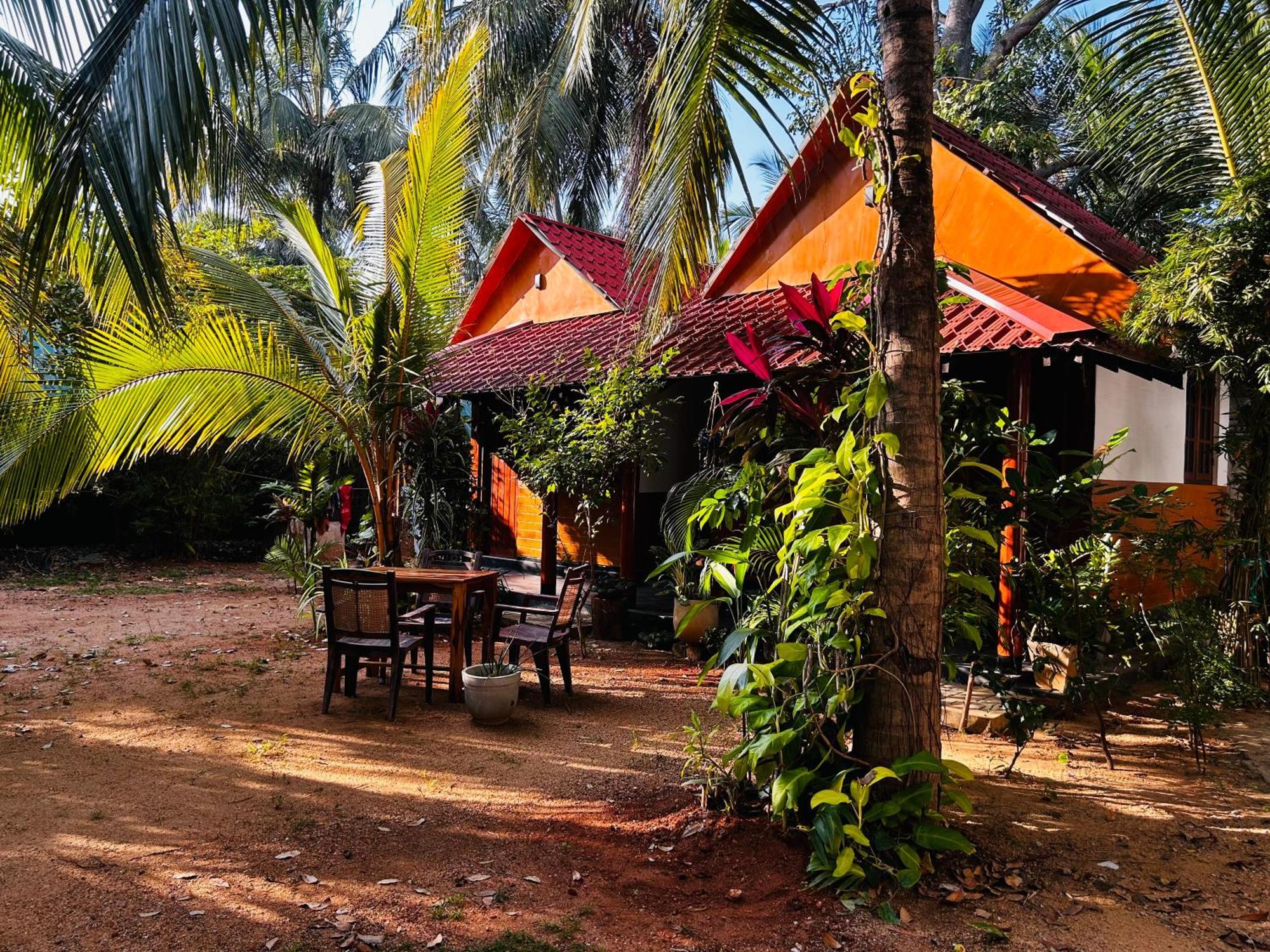 Pearl Bungalow Trincomalee Bagian luar foto