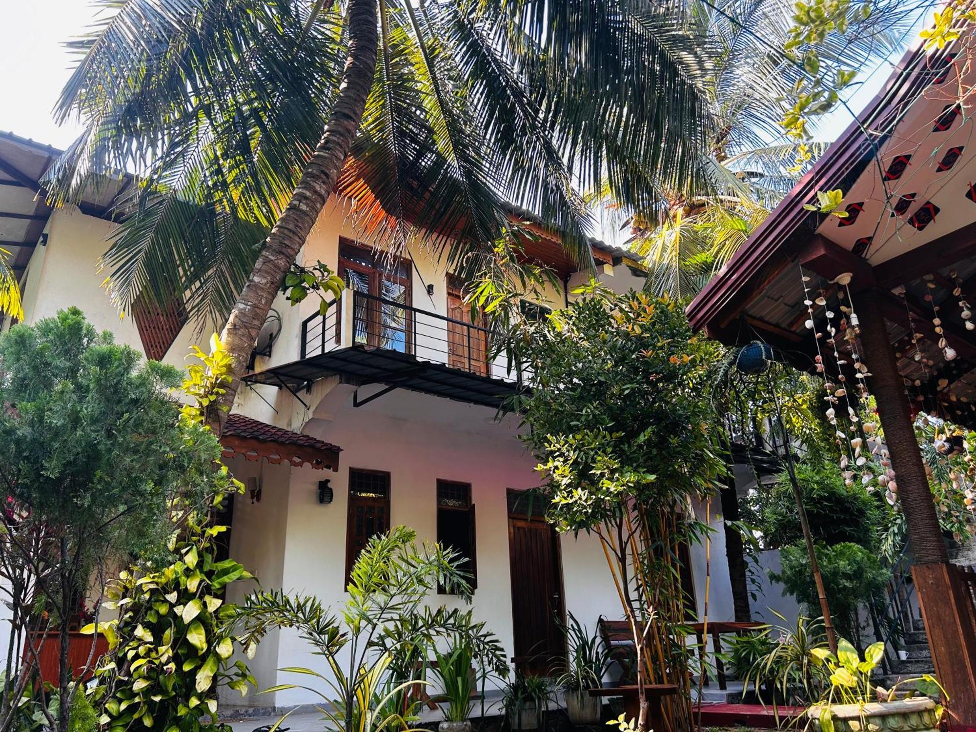 Pearl Bungalow Trincomalee Bagian luar foto