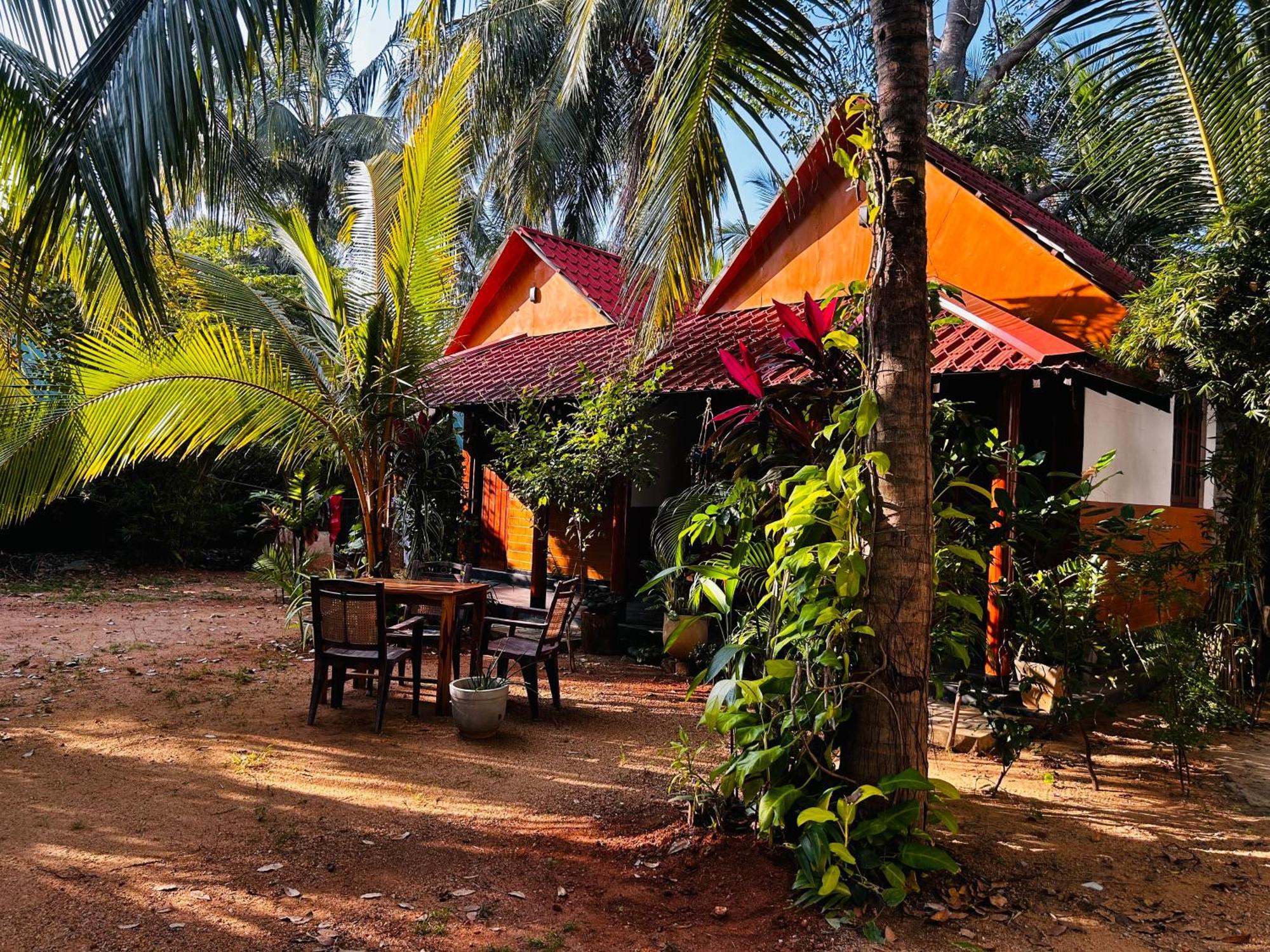 Pearl Bungalow Trincomalee Bagian luar foto