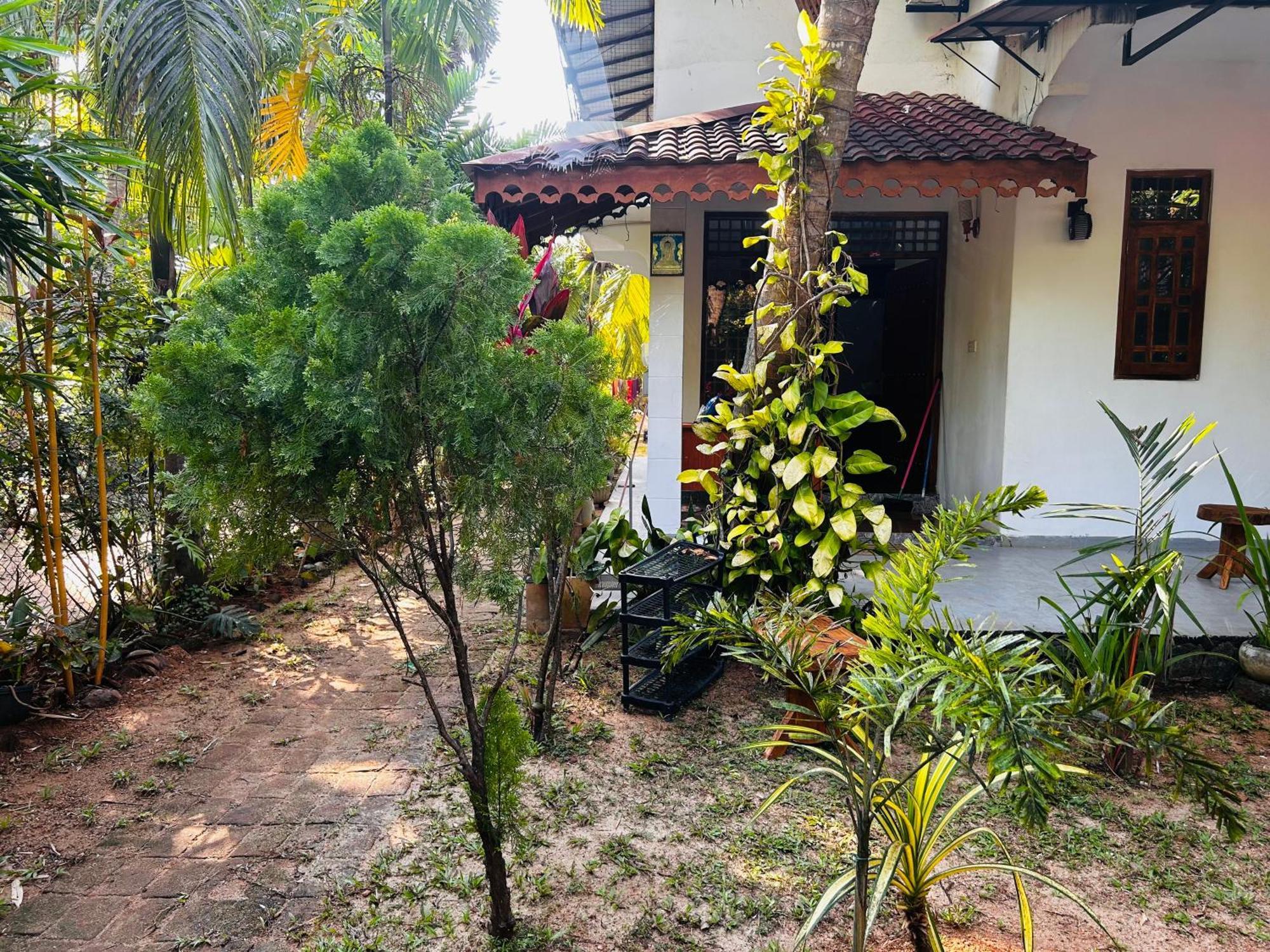 Pearl Bungalow Trincomalee Bagian luar foto