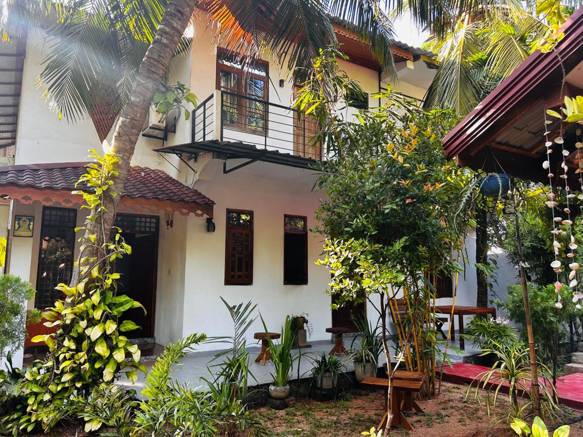 Pearl Bungalow Trincomalee Bagian luar foto