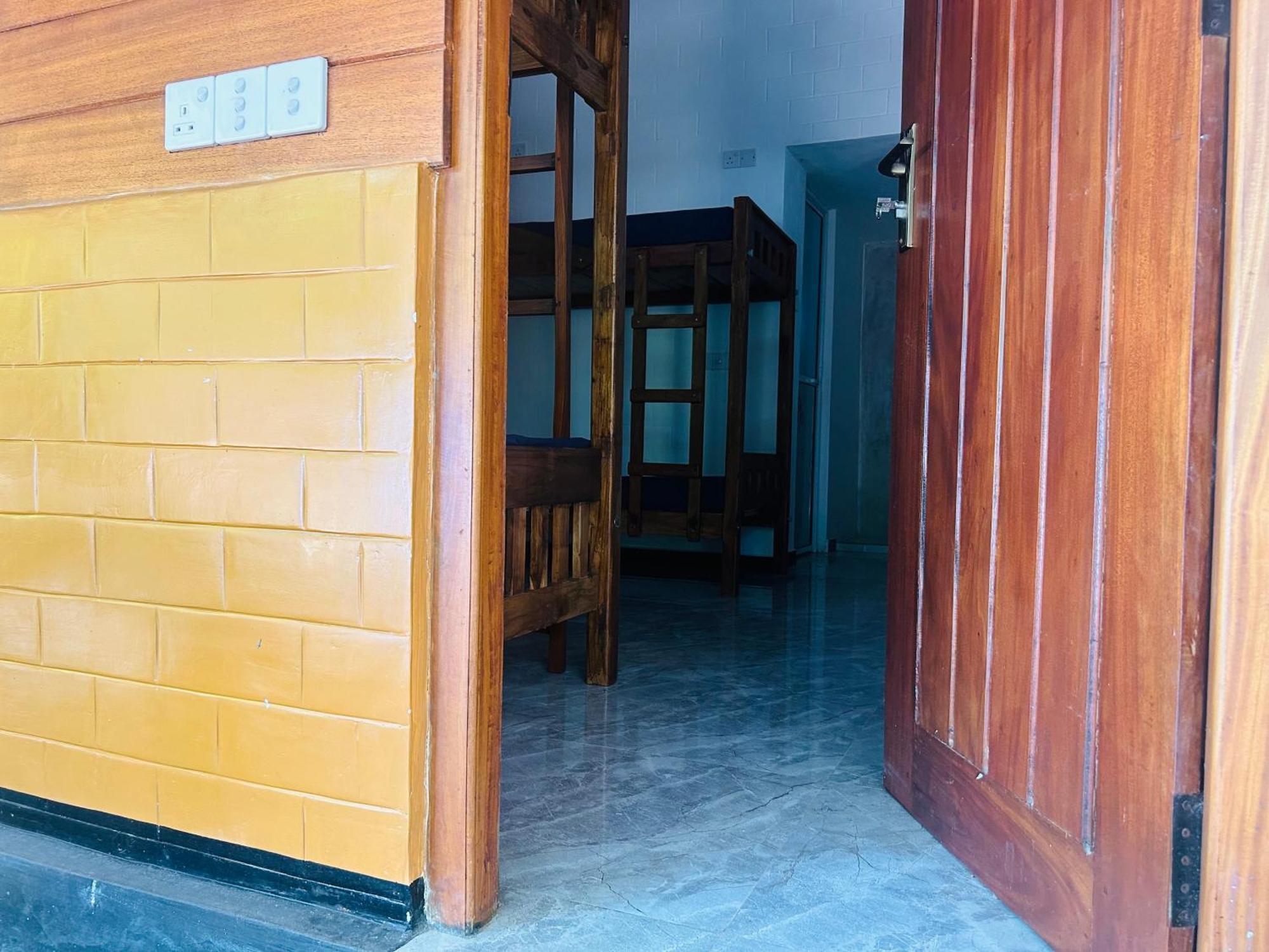 Pearl Bungalow Trincomalee Bagian luar foto