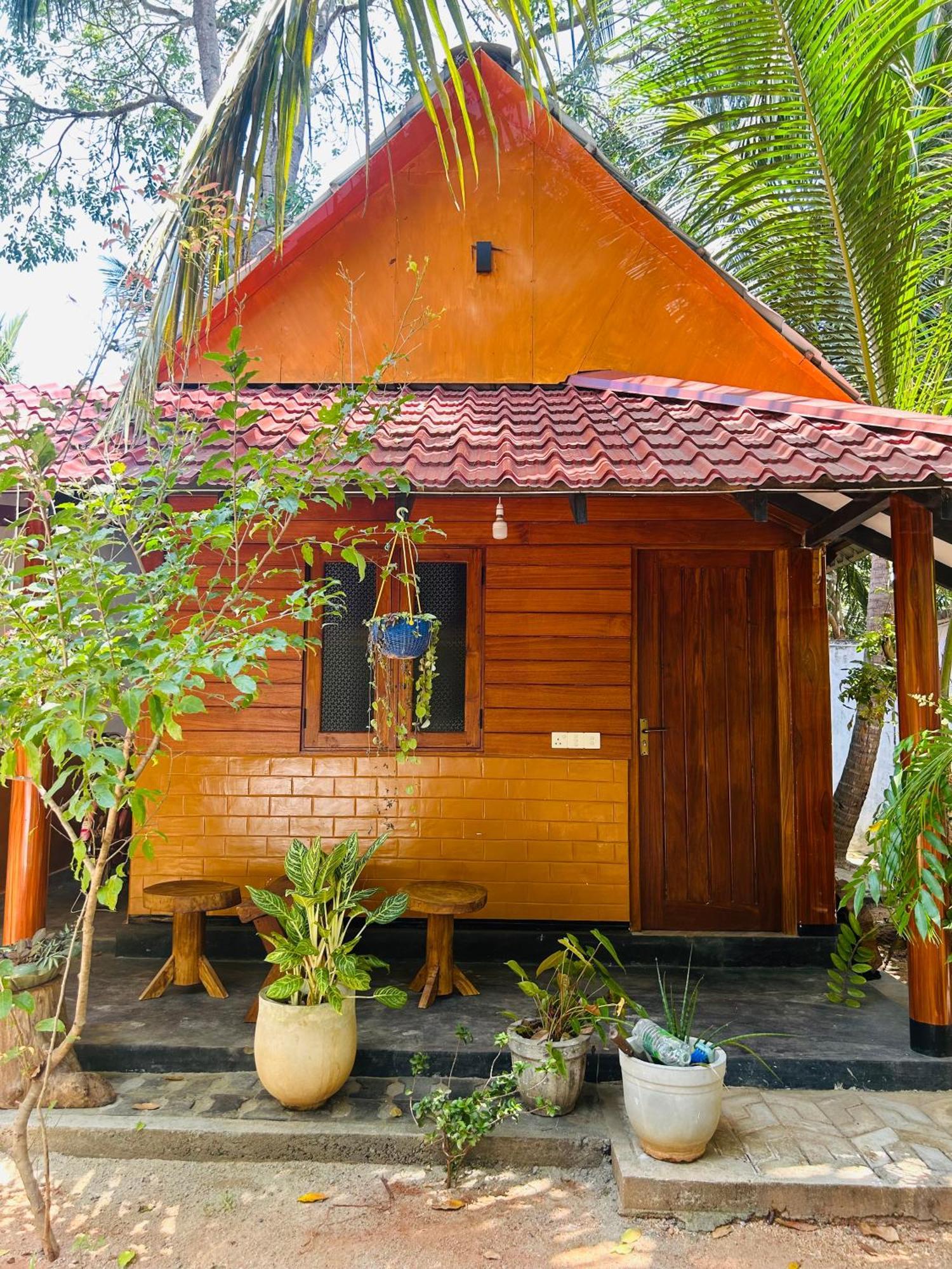 Pearl Bungalow Trincomalee Bagian luar foto