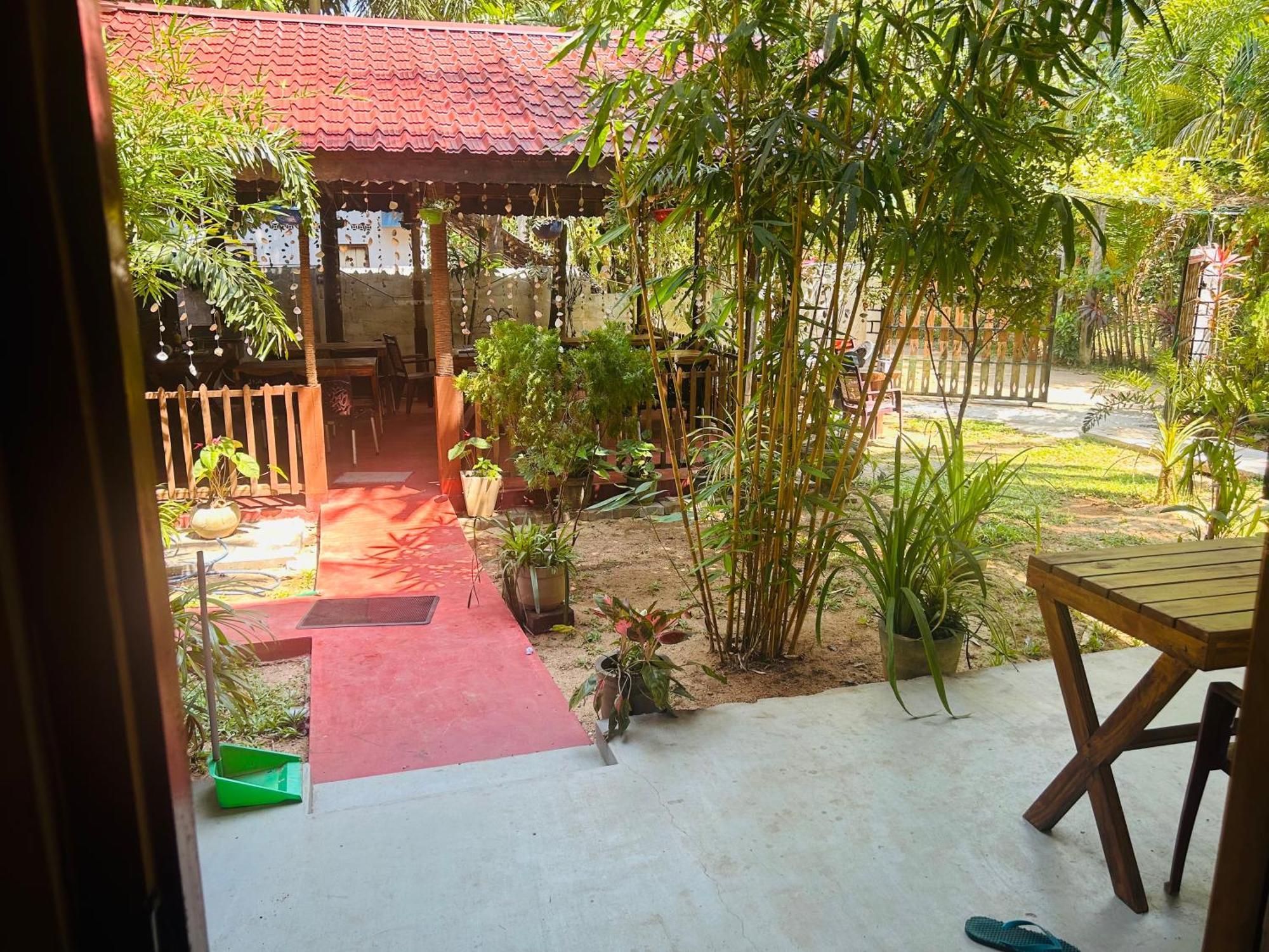 Pearl Bungalow Trincomalee Bagian luar foto